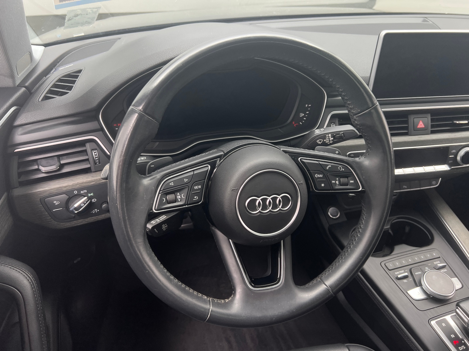 Thumbnail: 2019 Audi A4 - 4