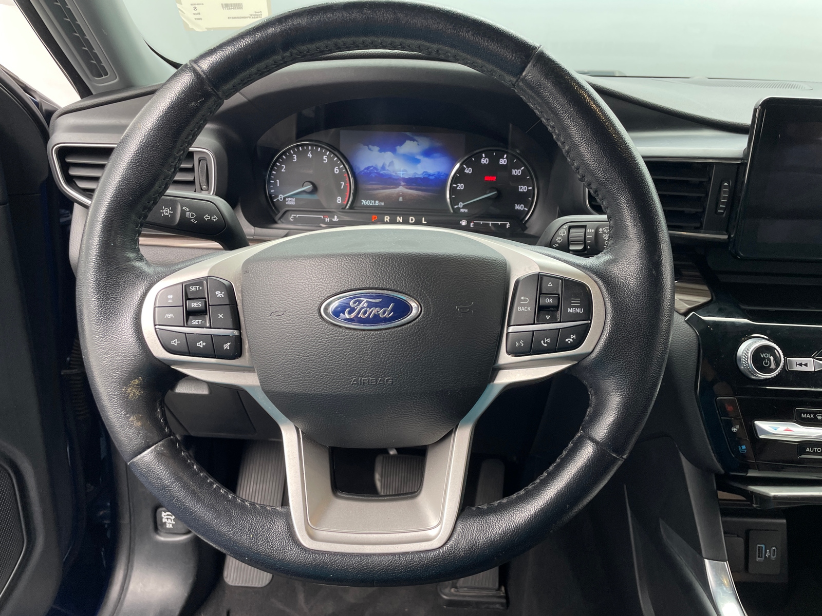 Thumbnail: 2022 Ford Explorer - 4