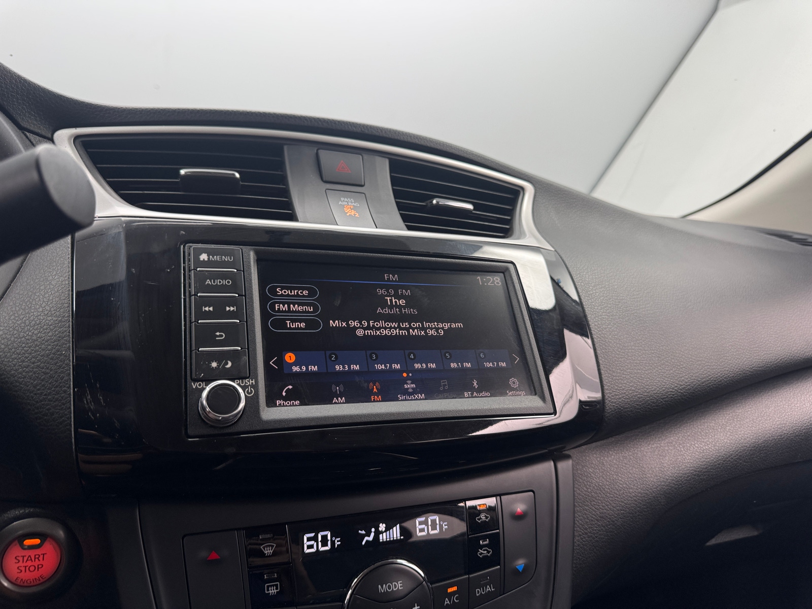 Thumbnail: 2019 Nissan Sentra - 4