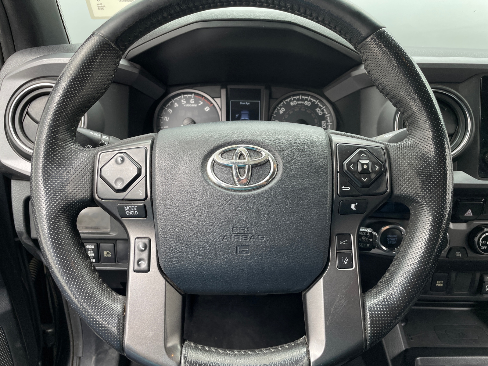 Thumbnail: 2018 Toyota Tacoma - 5