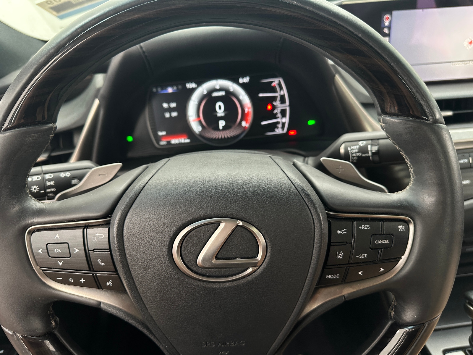 Thumbnail: 2020 Lexus ES - 4