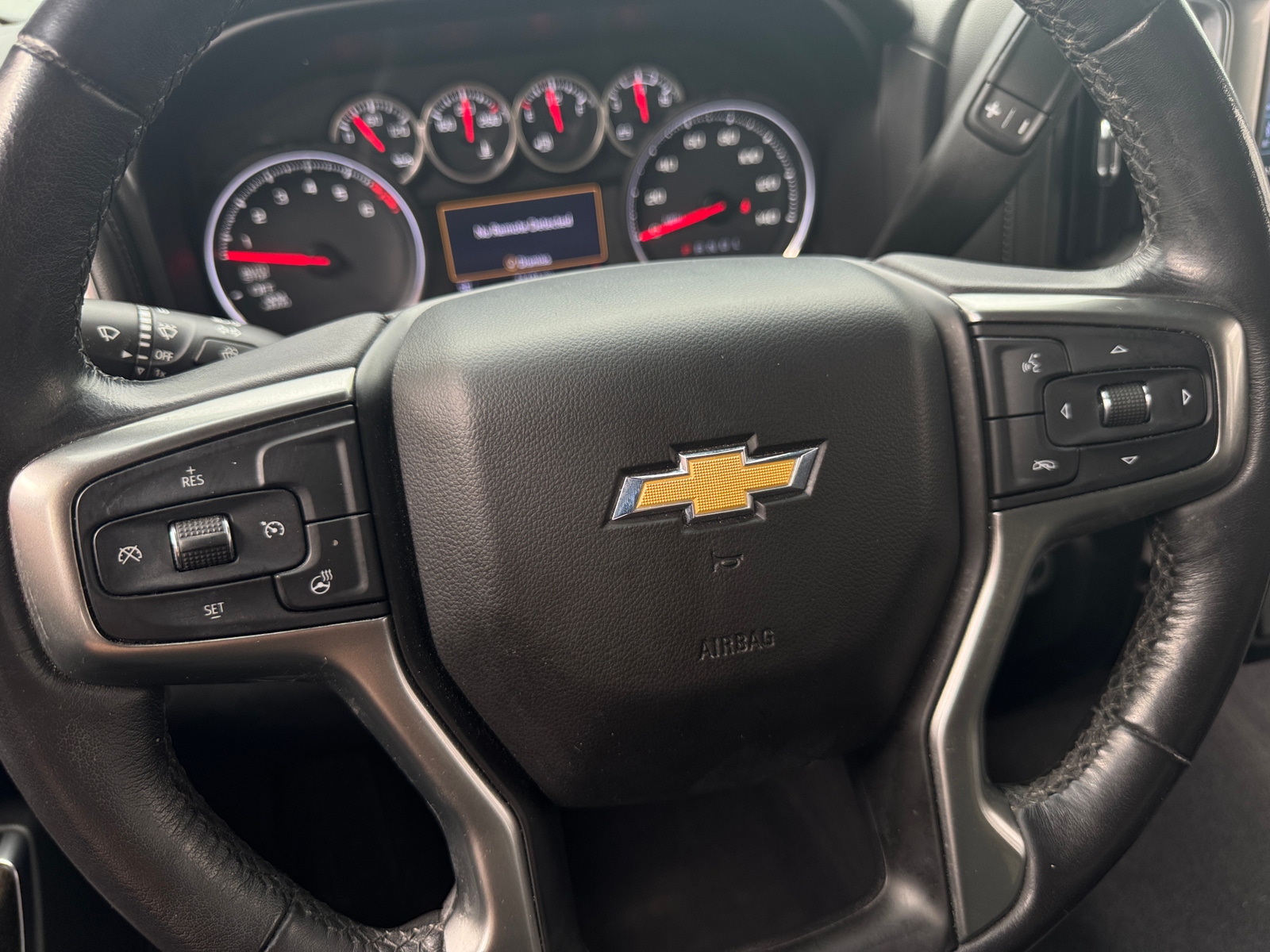 Thumbnail: 2020 Chevrolet Silverado 1500 - 5
