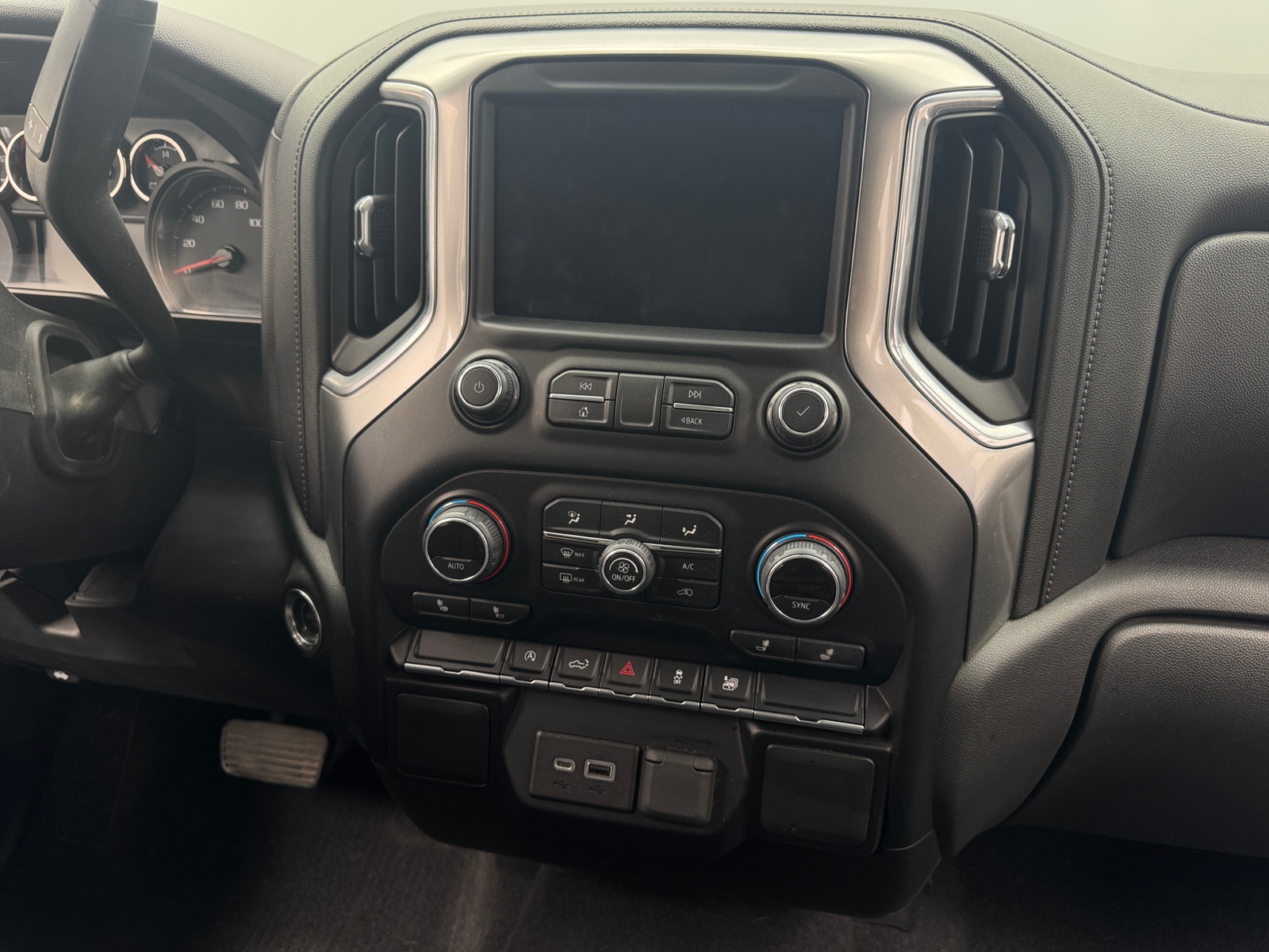Thumbnail: 2020 Chevrolet Silverado 1500 - 4