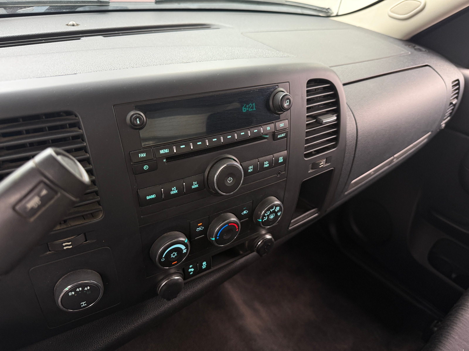 Thumbnail: 2014 Chevrolet Silverado 2500 - 3