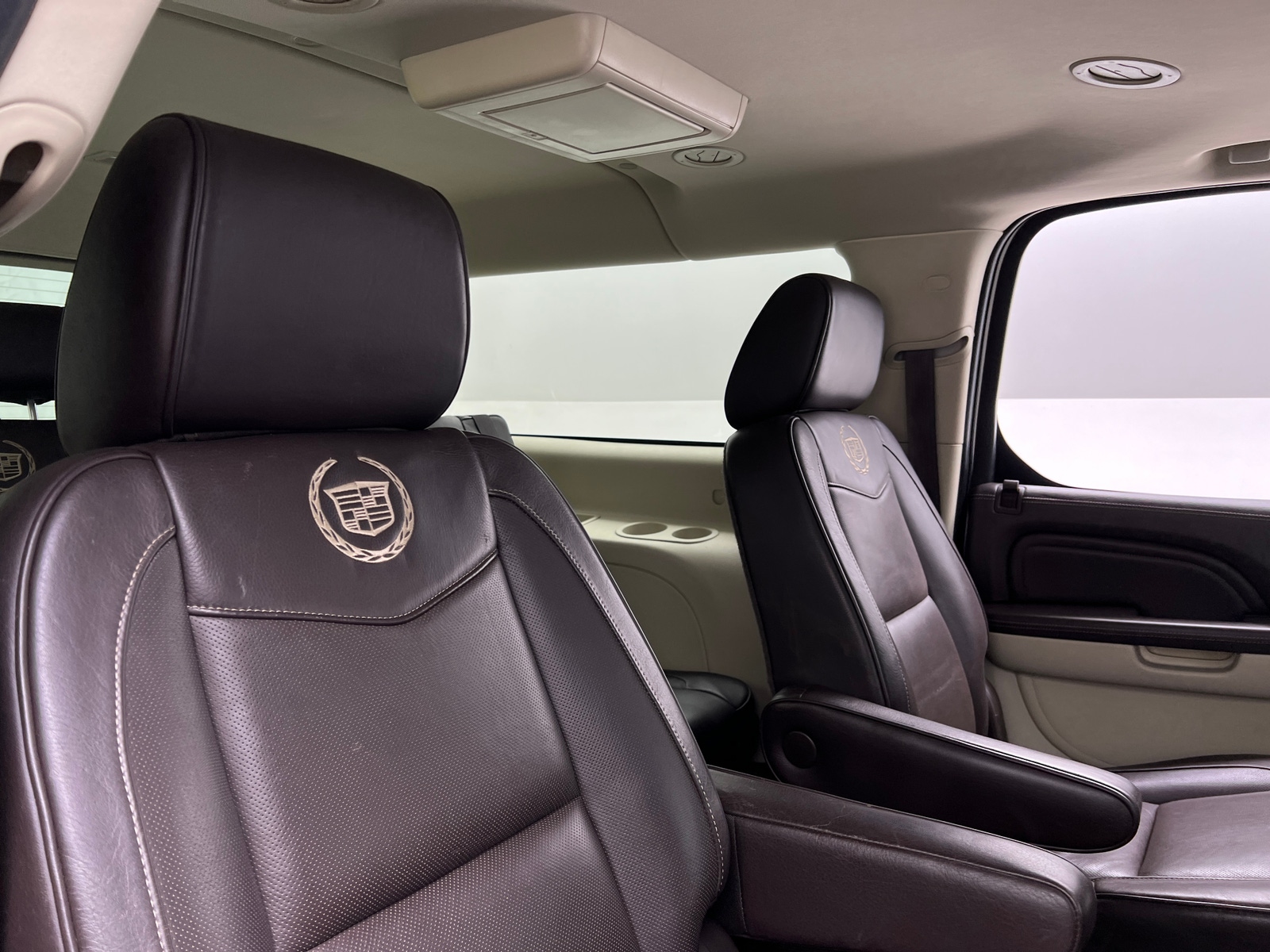 Thumbnail: 2012 Cadillac Escalade - 5