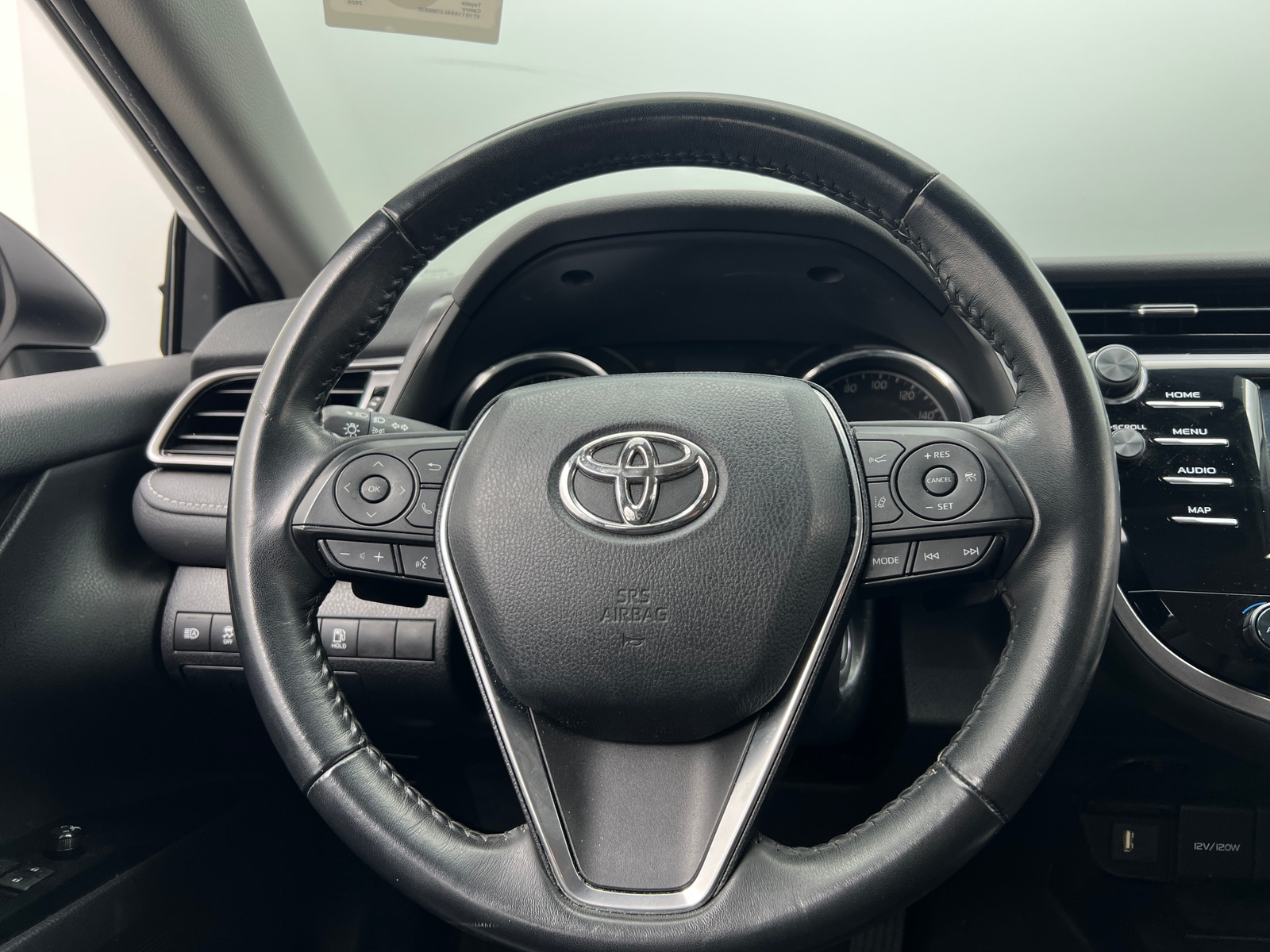 Thumbnail: 2020 Toyota Camry - 4