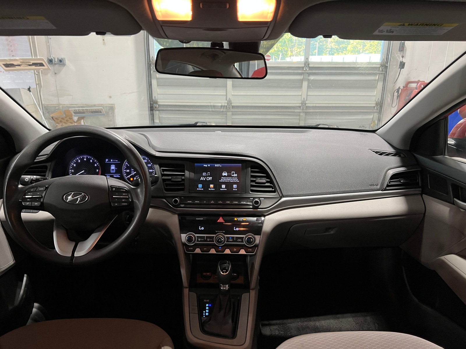 Thumbnail: 2020 Hyundai Elantra - 3