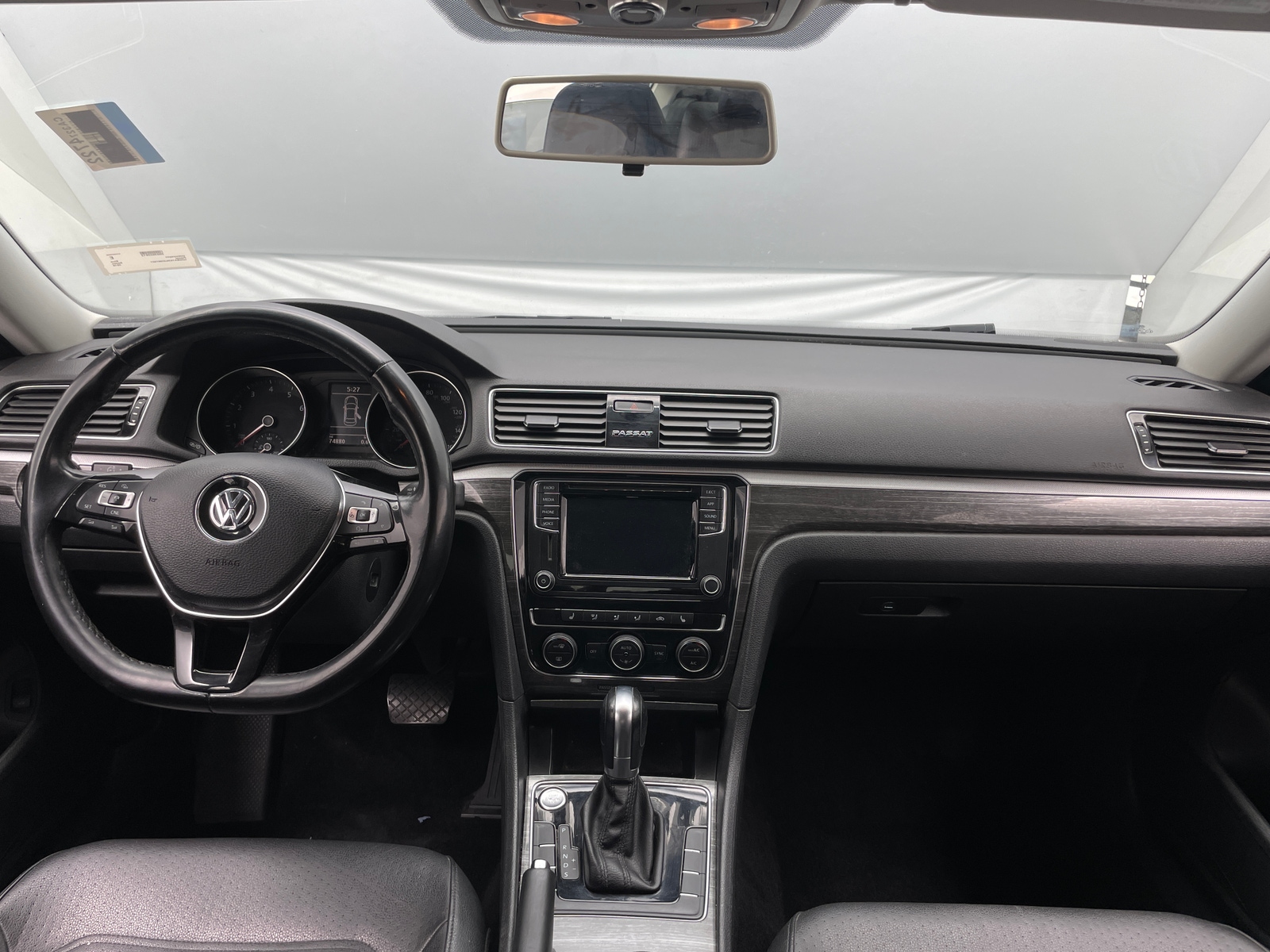 Thumbnail: 2018 Volkswagen Passat - 2