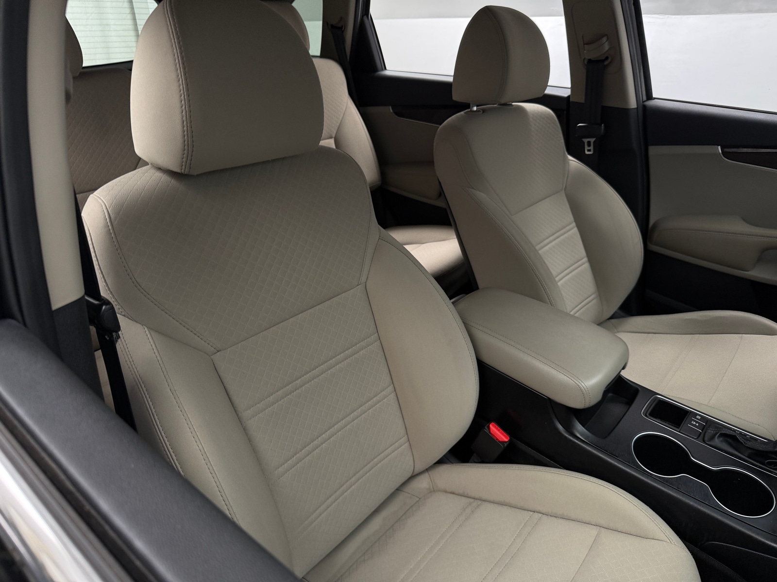 Thumbnail: 2019 Kia Sorento - 2