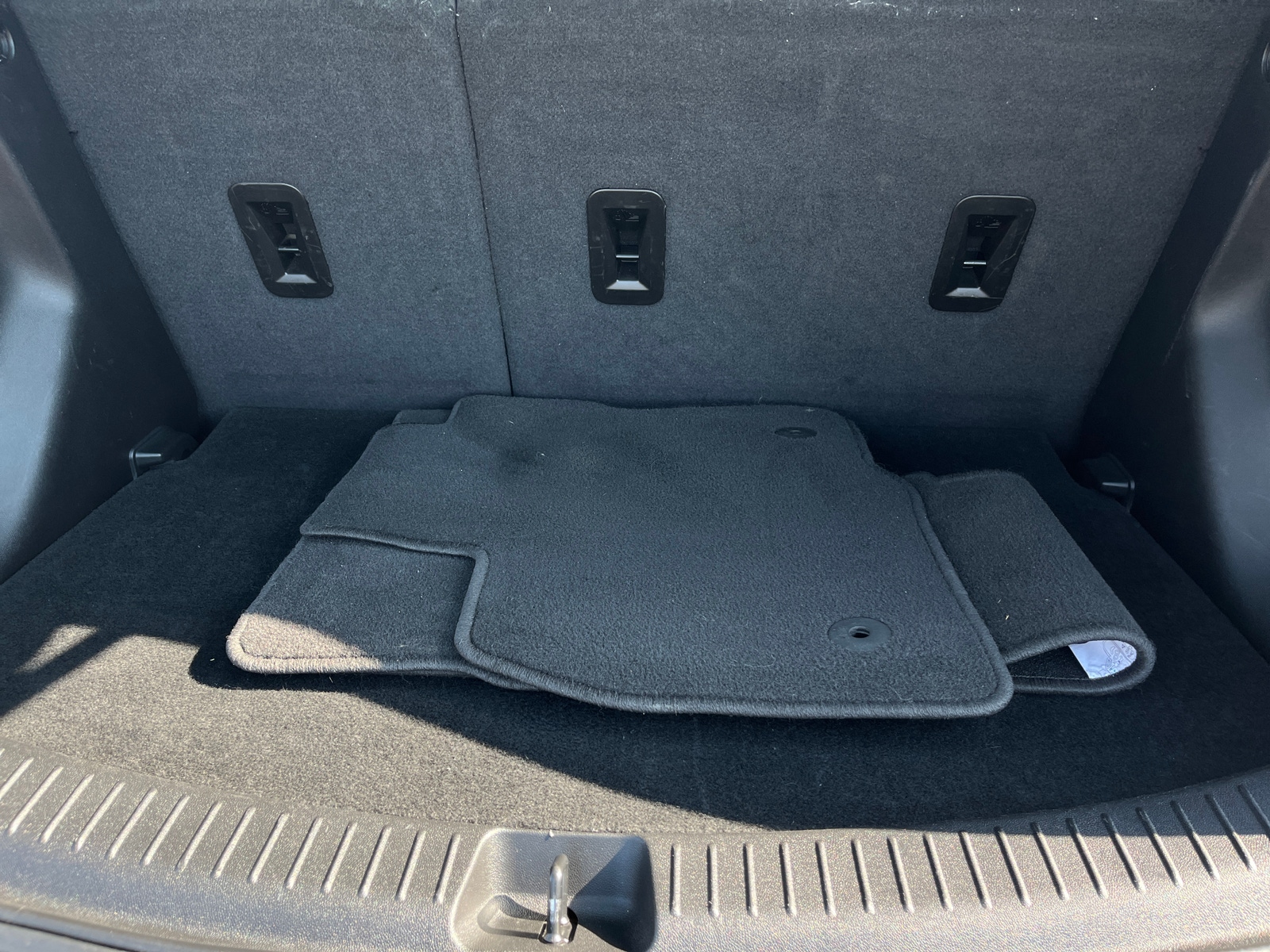 Thumbnail: 2023 Chevrolet Bolt EV - 6