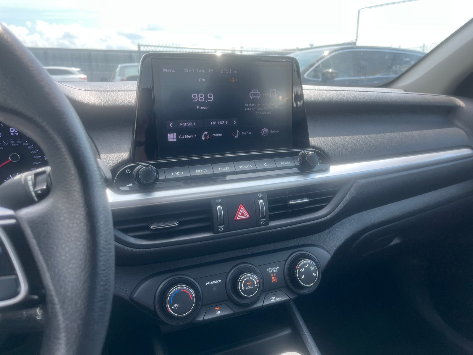 Thumbnail: 2024 Kia Forte - 4