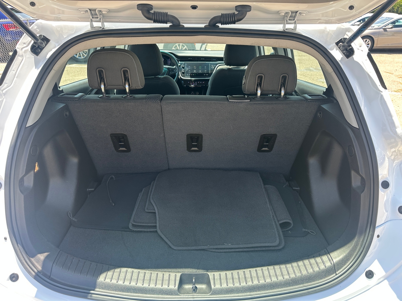 Thumbnail: 2023 Chevrolet Bolt EV - 6