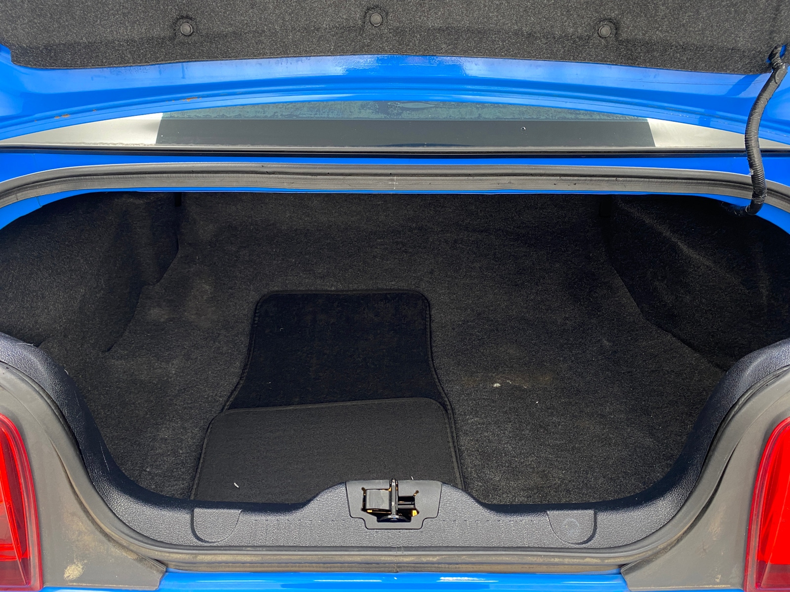 Thumbnail: 2012 Ford Mustang - 5
