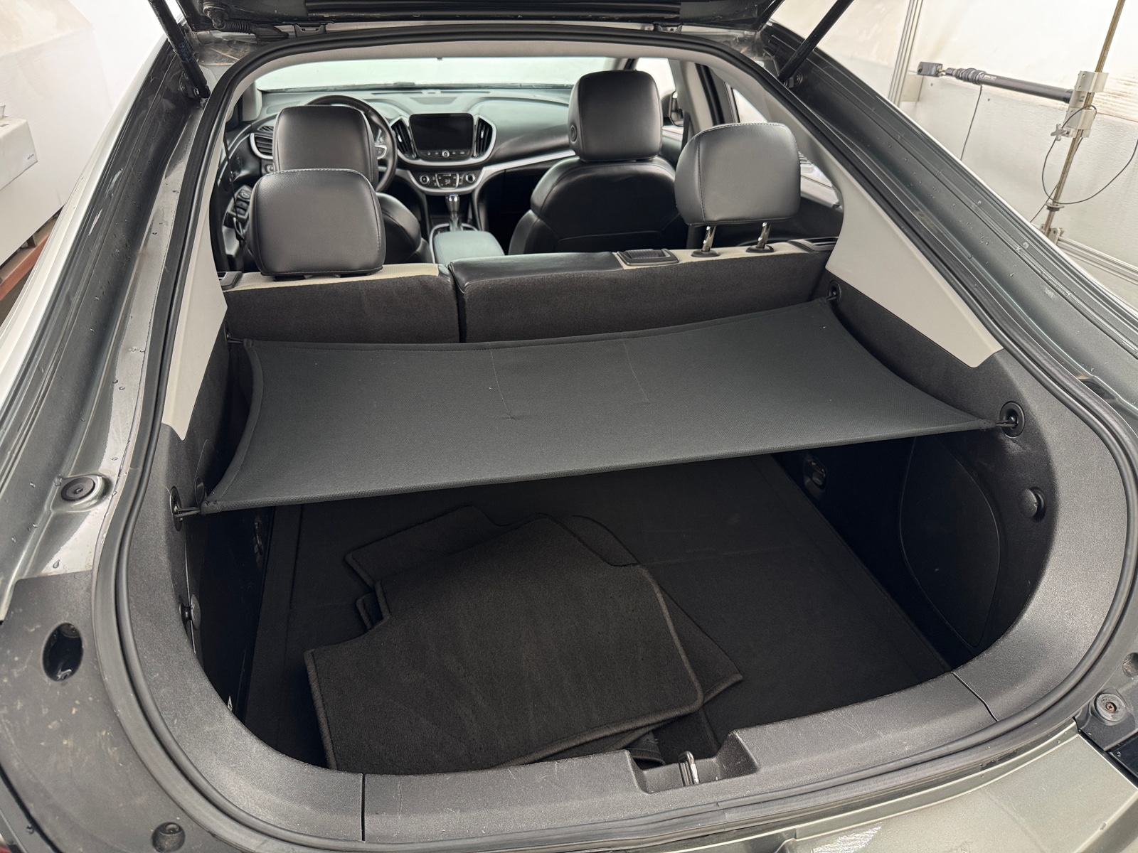 Thumbnail: 2017 Chevrolet Volt - 7