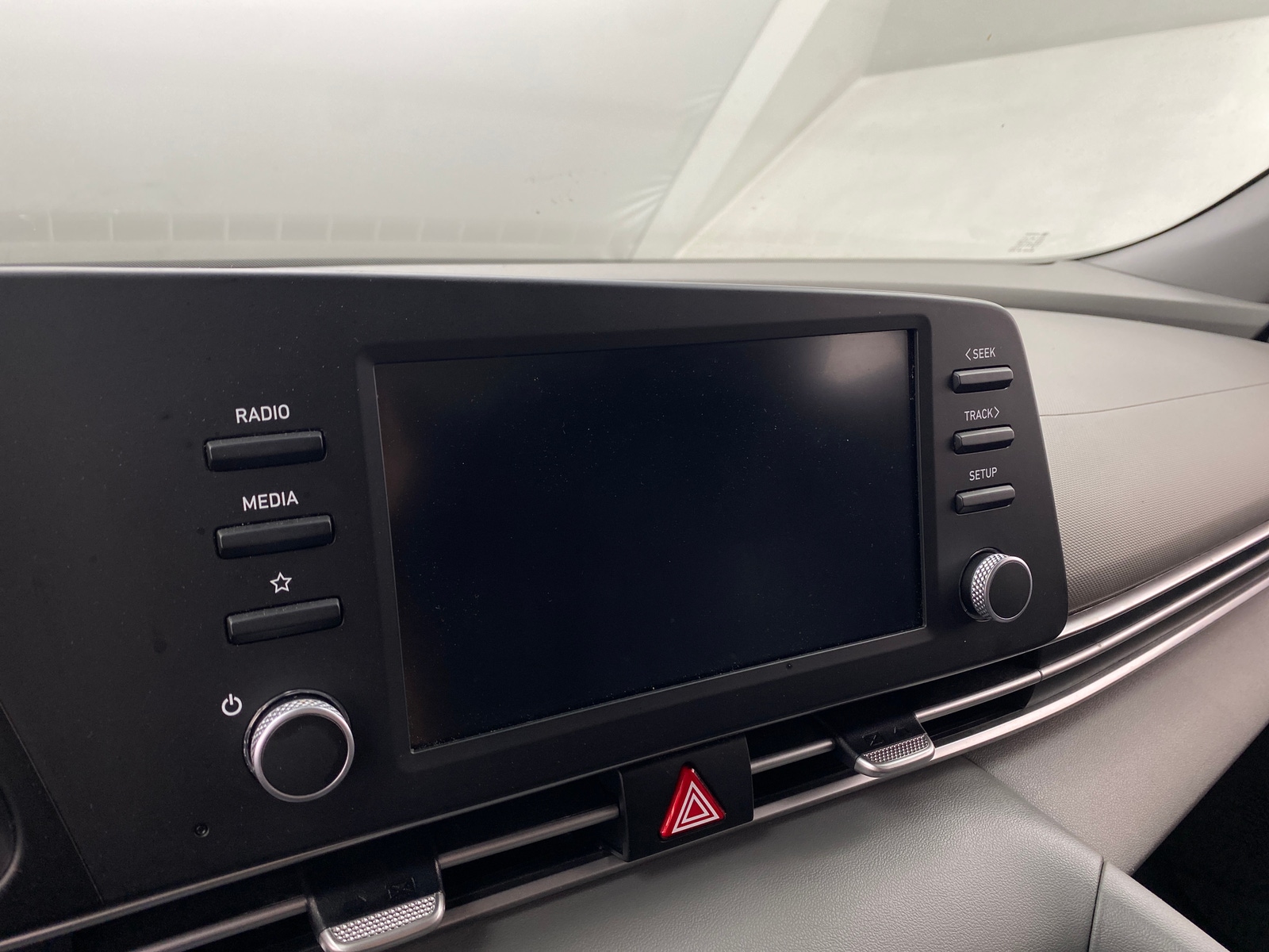 Thumbnail: 2023 Hyundai Elantra - 4
