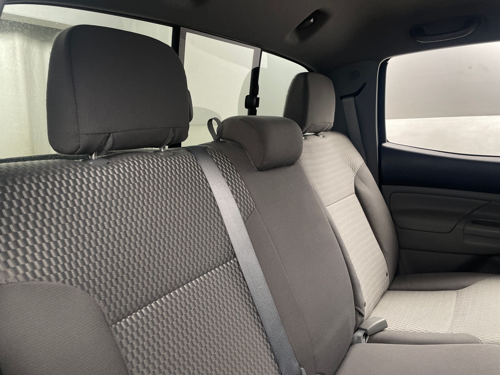 Thumbnail: 2015 Toyota Tacoma - 6
