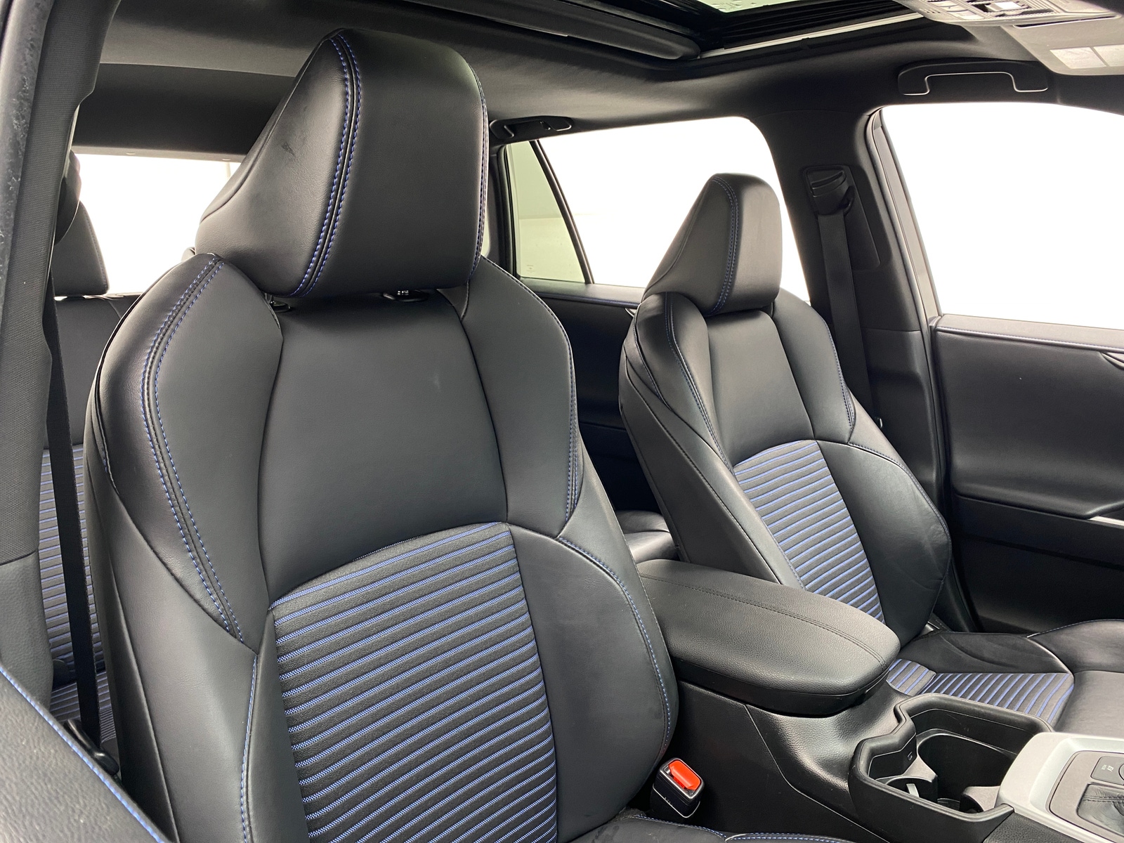Thumbnail: 2021 Toyota RAV4 - 2