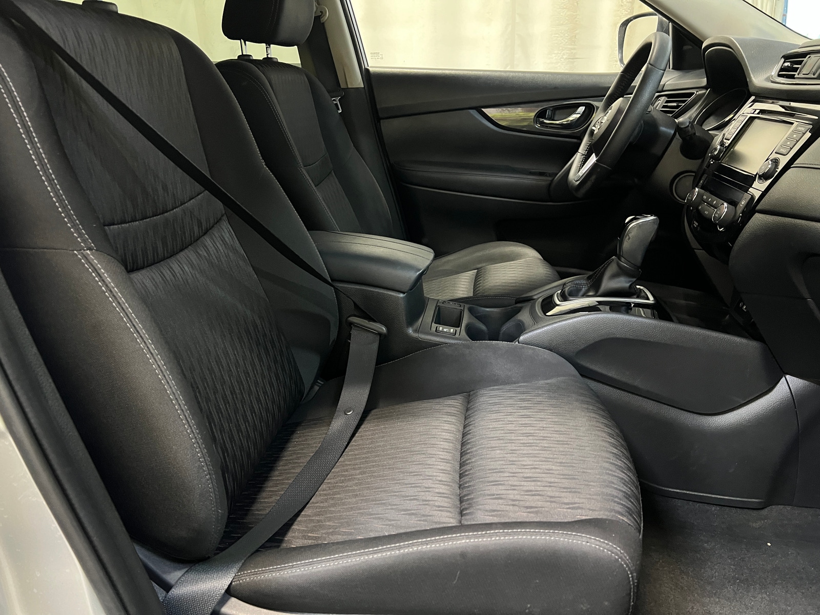Thumbnail: 2020 Nissan Rogue - 2