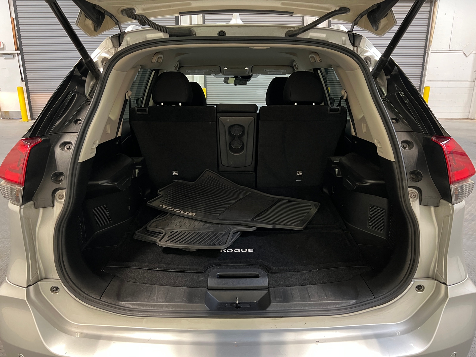 Thumbnail: 2020 Nissan Rogue - 7