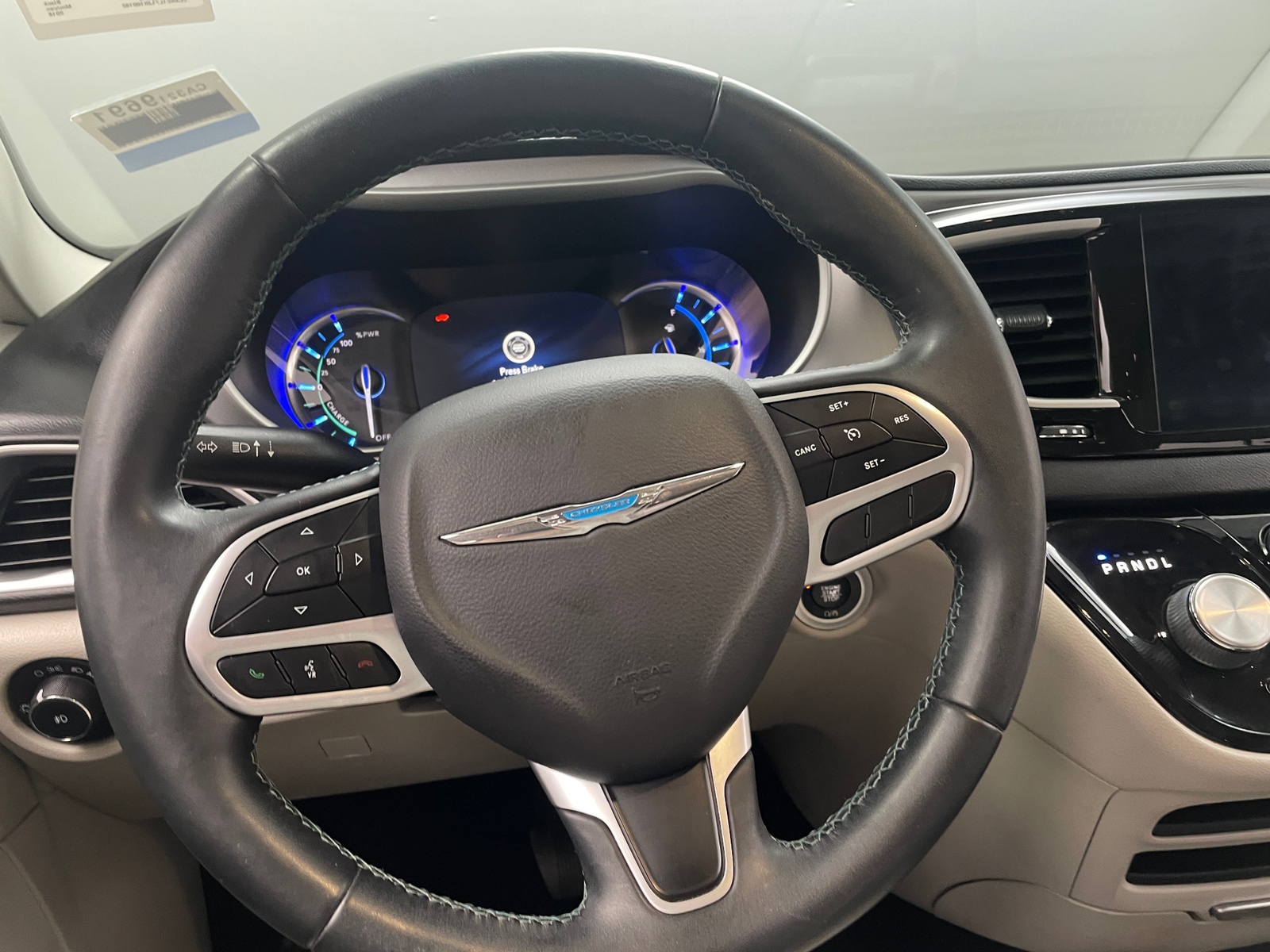 Thumbnail: 2018 Chrysler Pacifica - 4