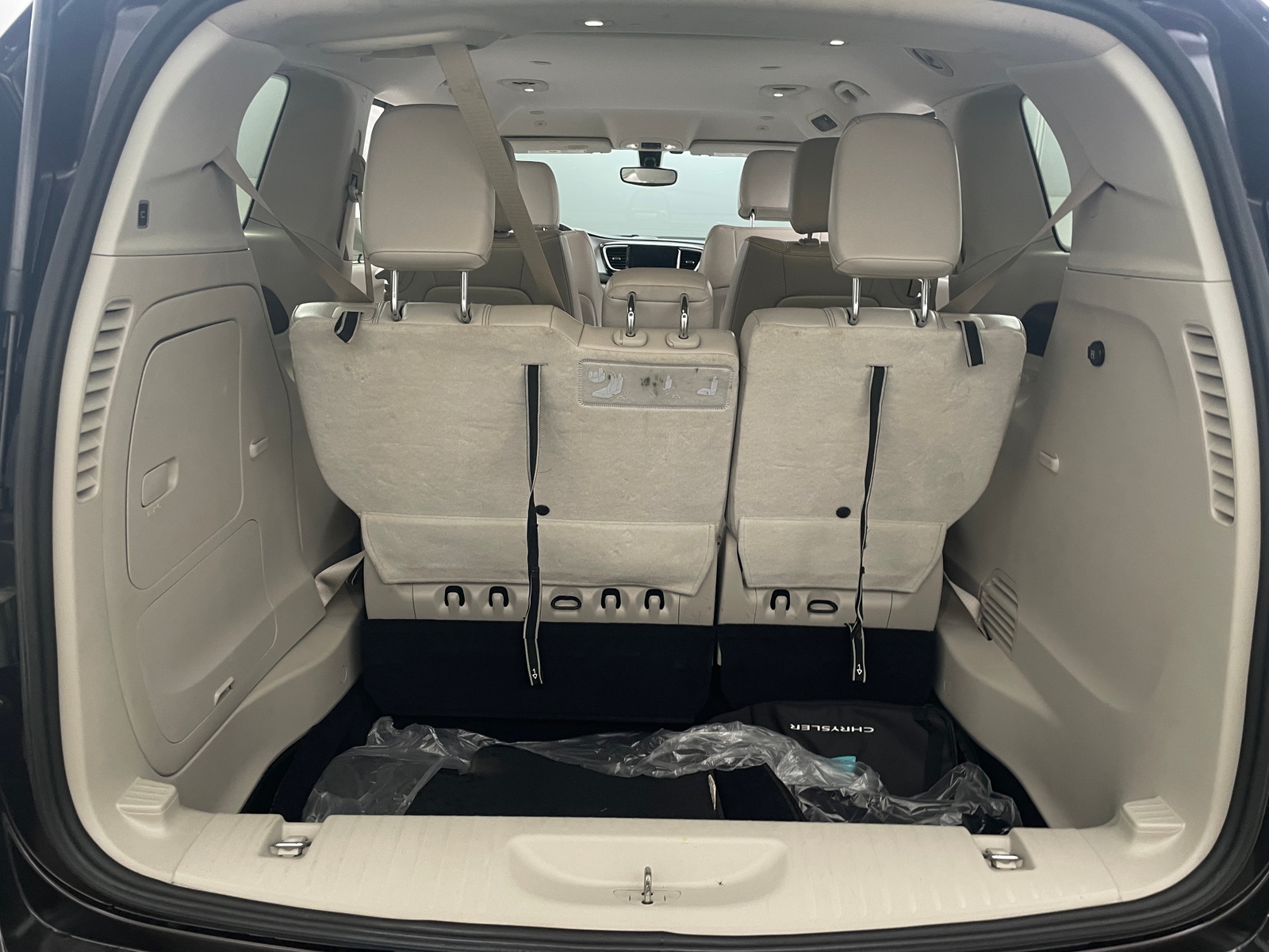 Thumbnail: 2018 Chrysler Pacifica - 6