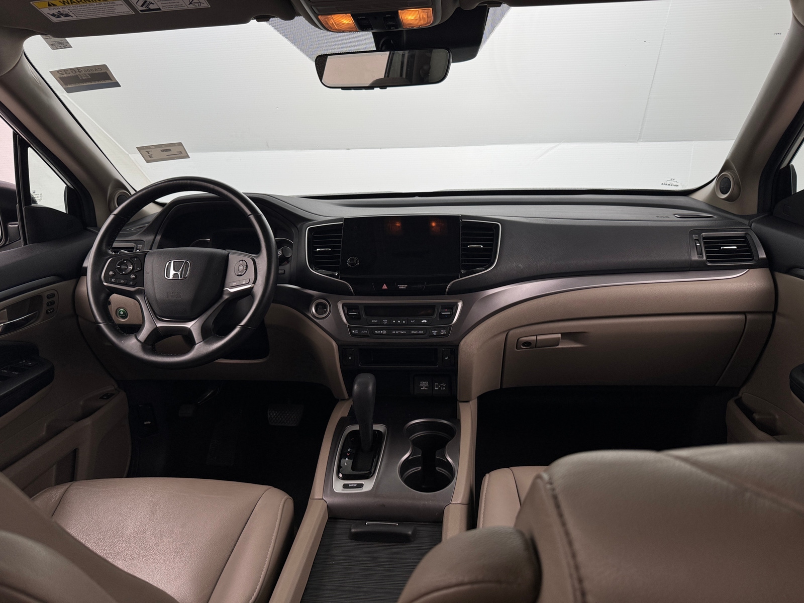 Thumbnail: 2019 Honda Pilot - 2