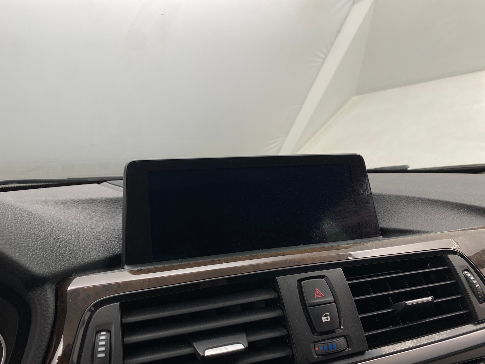 Thumbnail: 2014 BMW 3 Series - 3