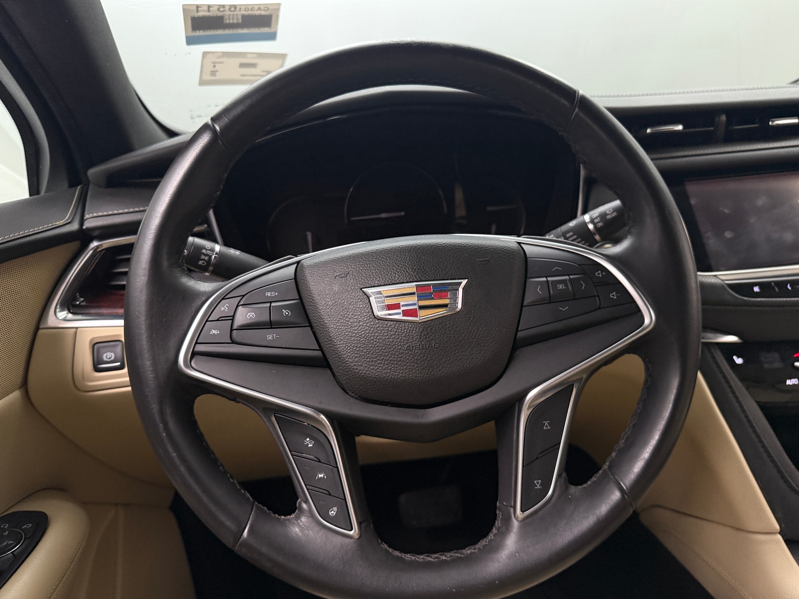 Thumbnail: 2017 Cadillac XT5 - 4