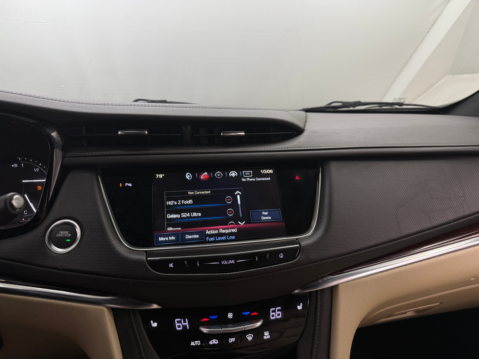 Thumbnail: 2017 Cadillac XT5 - 3