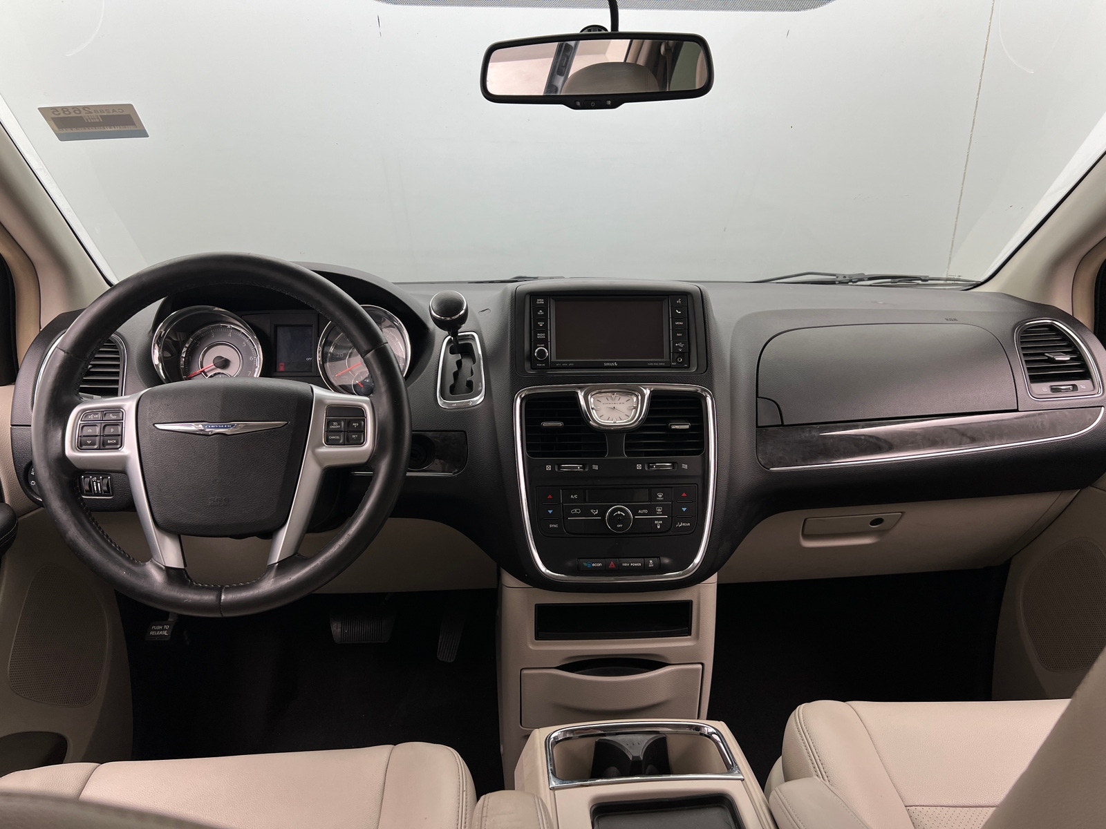 Thumbnail: 2012 Chrysler Town & Country - 2