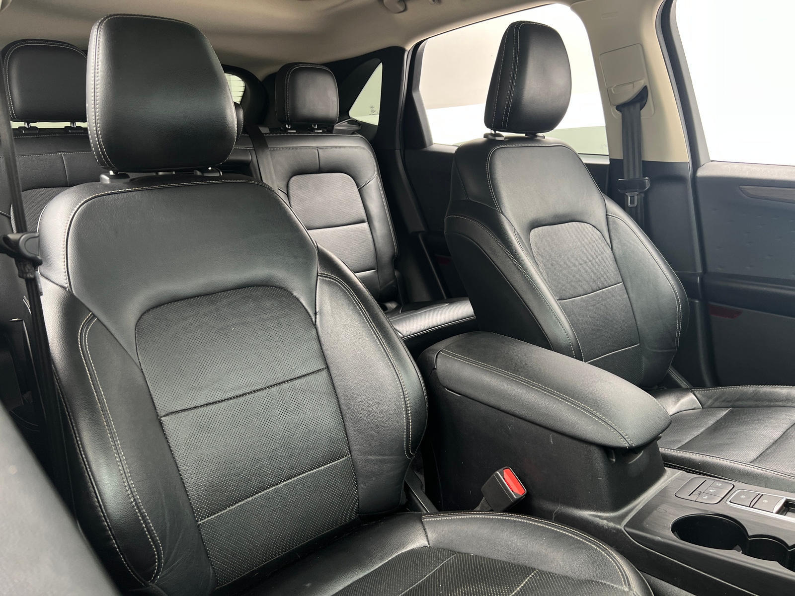 Thumbnail: 2020 Ford Escape - 2