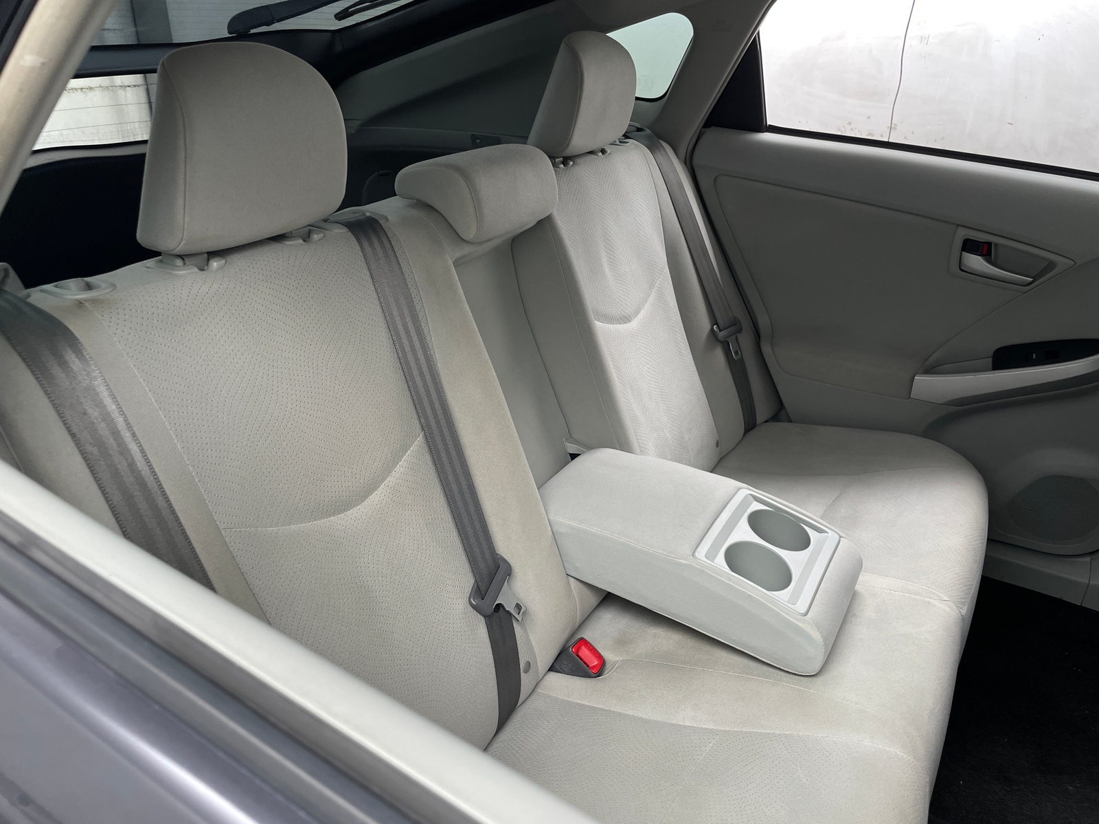 Thumbnail: 2015 Toyota Prius - 6