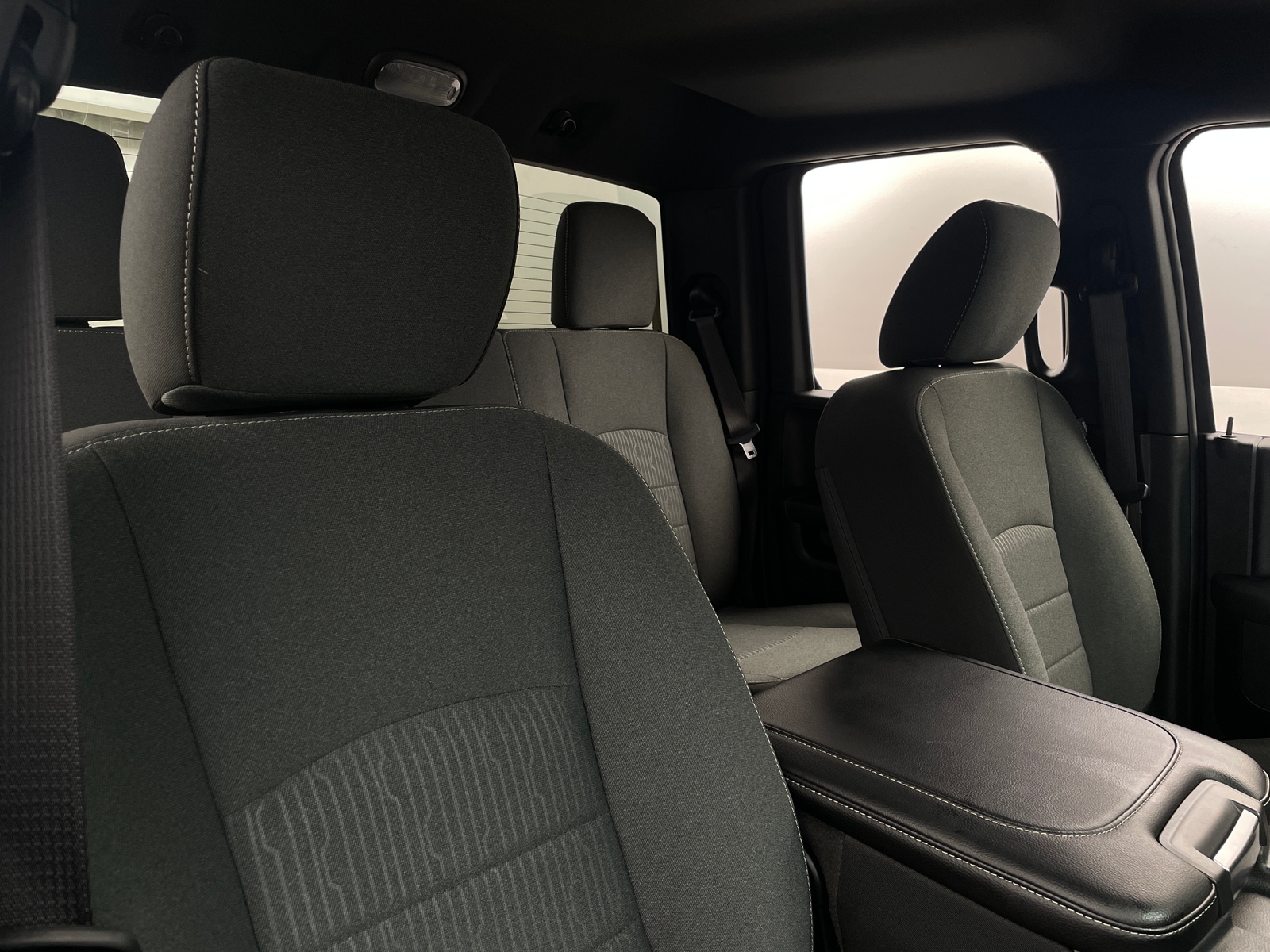 Thumbnail: 2022 RAM 1500 Classic - 2