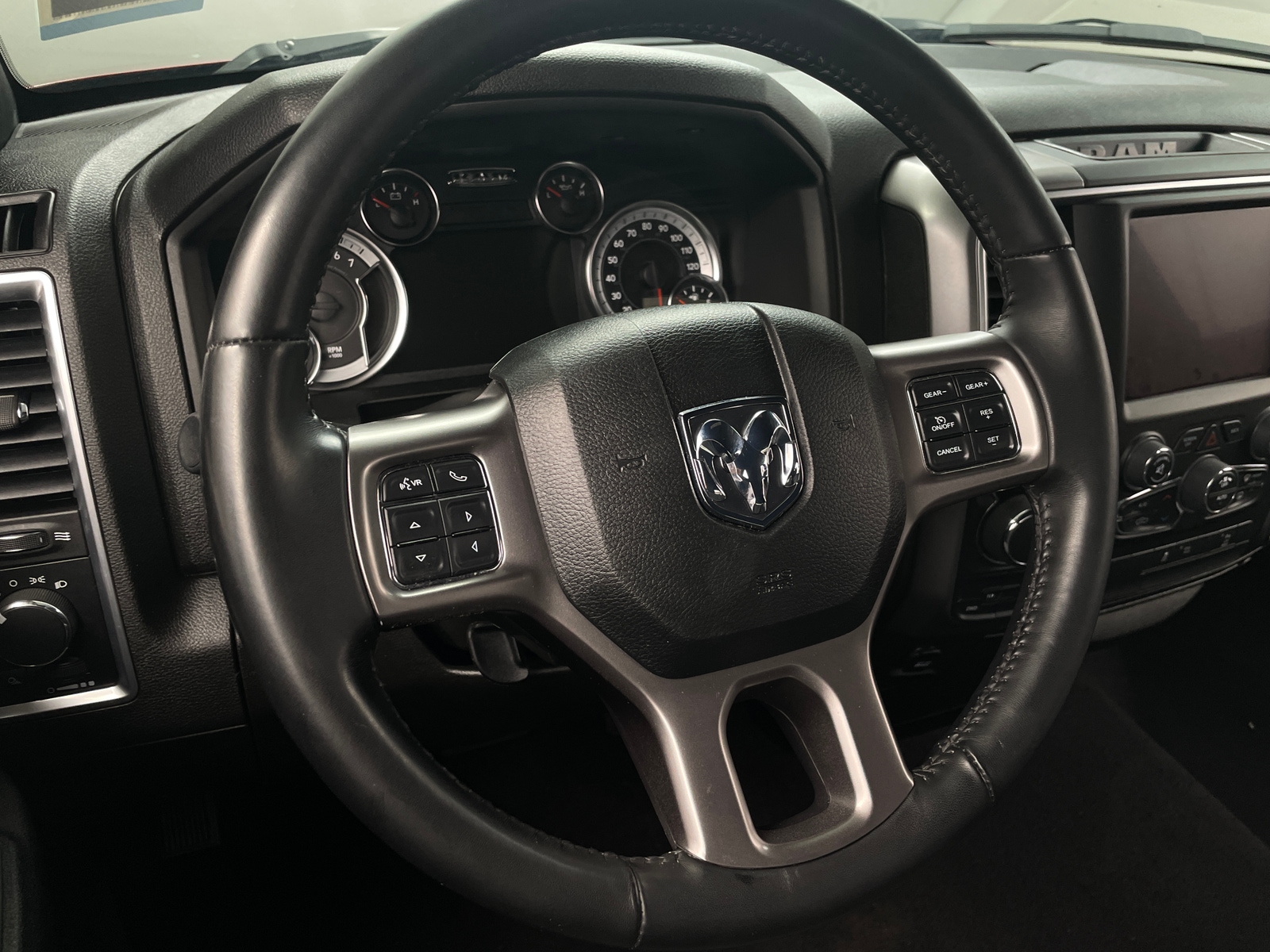 Thumbnail: 2022 RAM 1500 Classic - 5