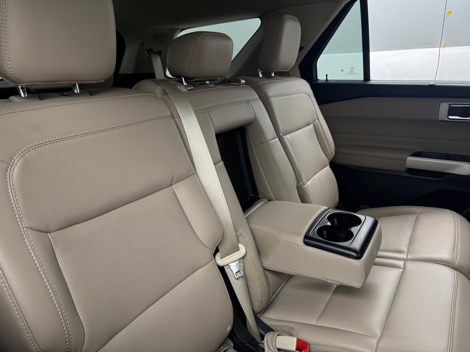 Thumbnail: 2021 Ford Explorer - 5