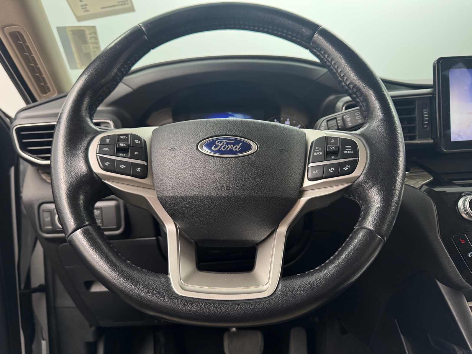 Thumbnail: 2021 Ford Explorer - 4