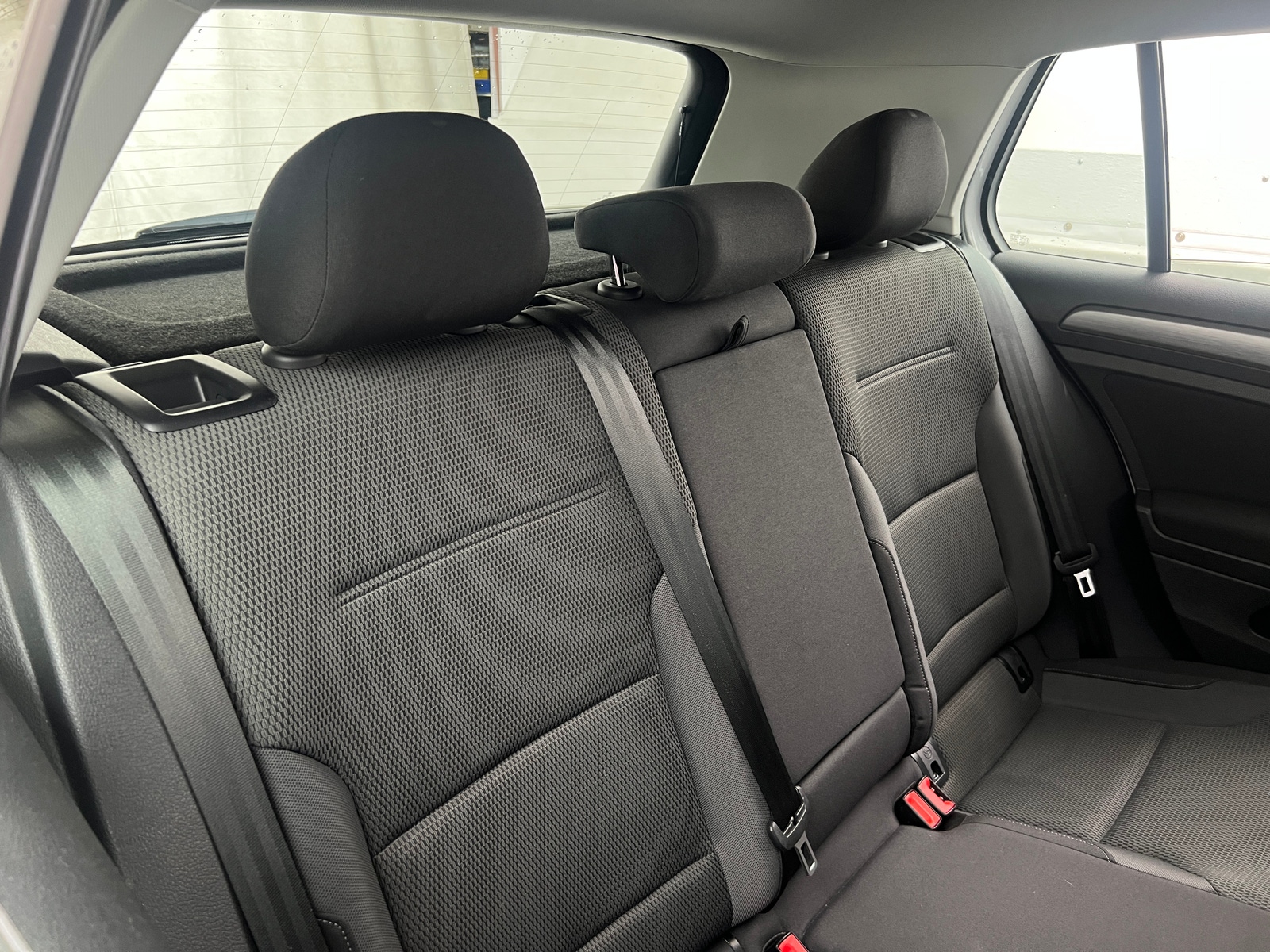 Thumbnail: 2019 Volkswagen e-Golf - 6