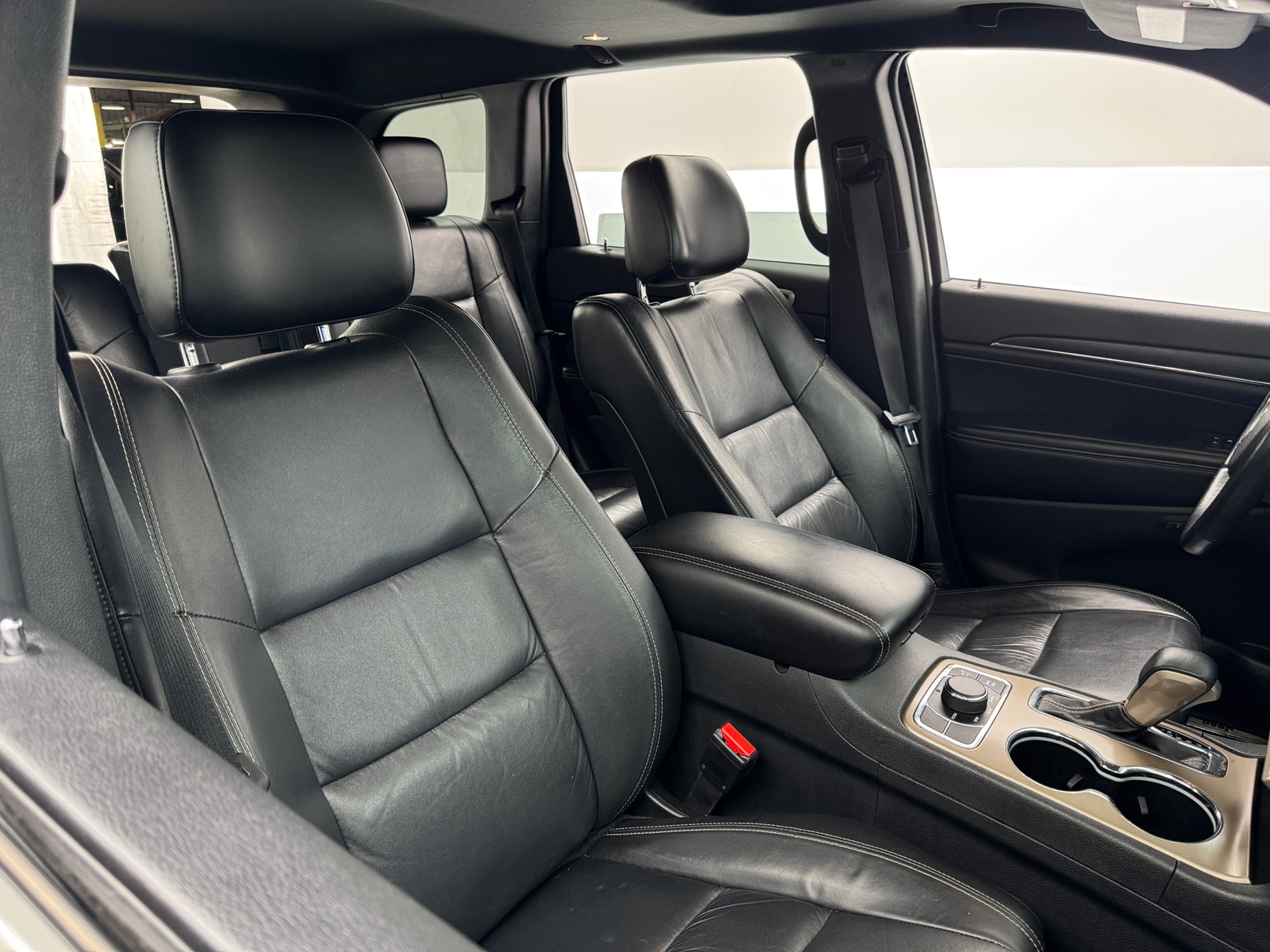Thumbnail: 2016 Jeep Grand Cherokee - 2