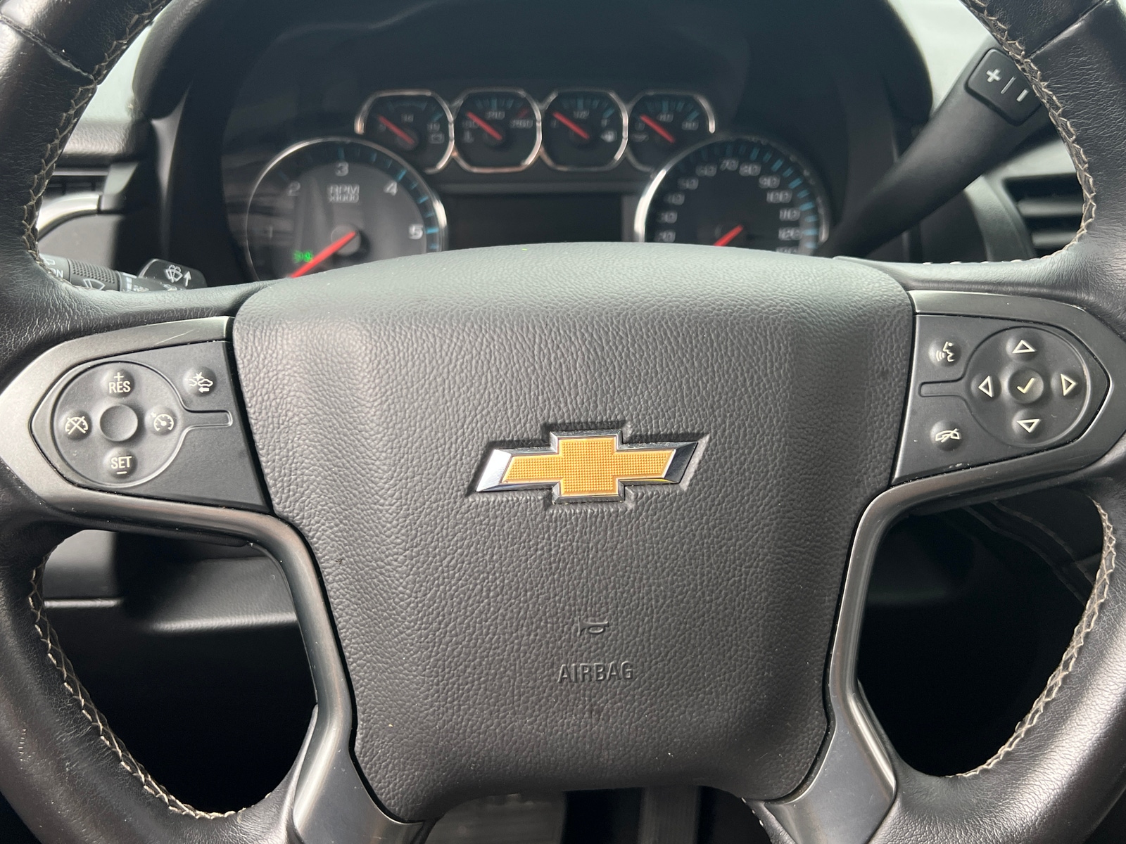 Thumbnail: 2020 Chevrolet Tahoe - 4
