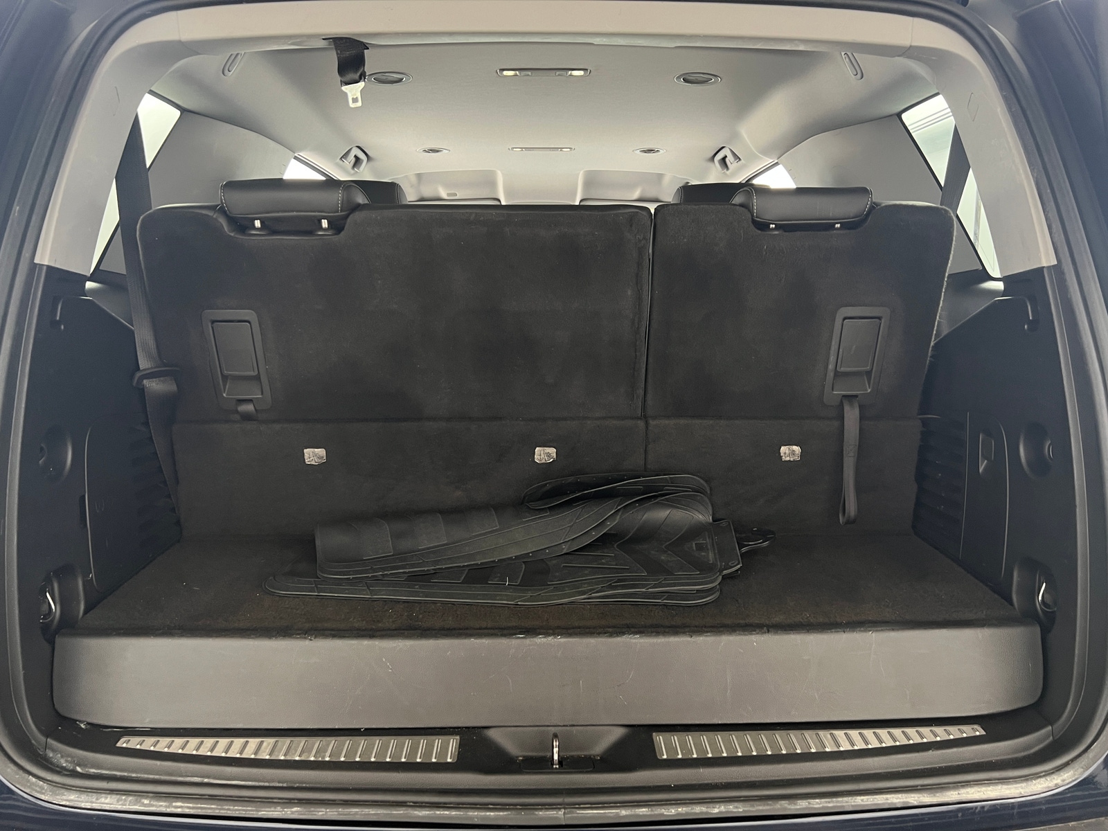 Thumbnail: 2020 Chevrolet Tahoe - 6