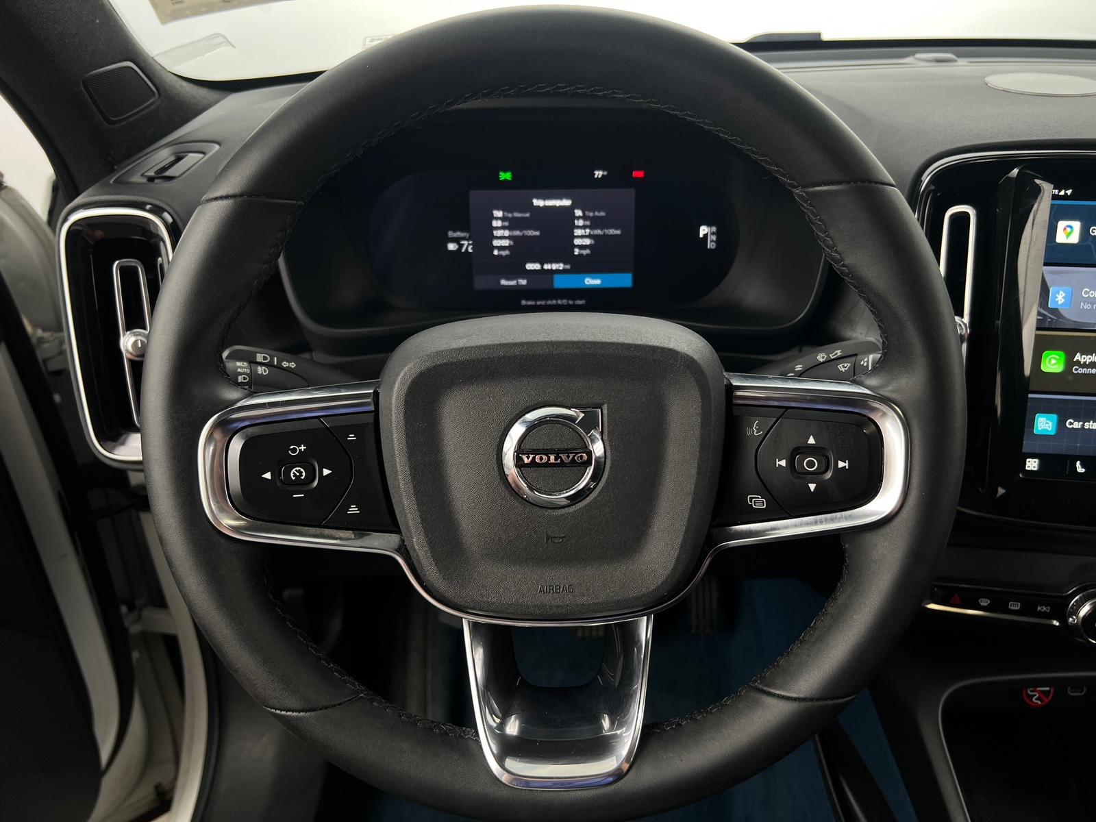 Thumbnail: 2023 Volvo C40 - 4