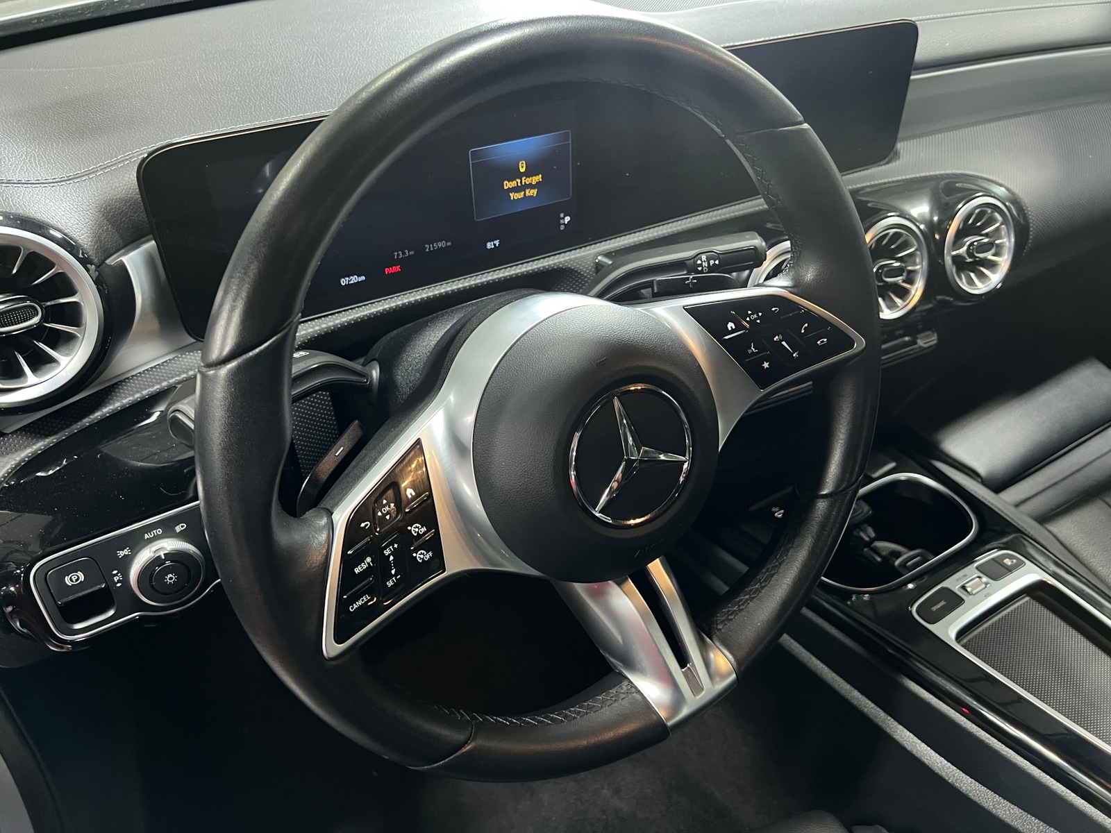 Thumbnail: 2025 Mercedes-Benz CLA - 3