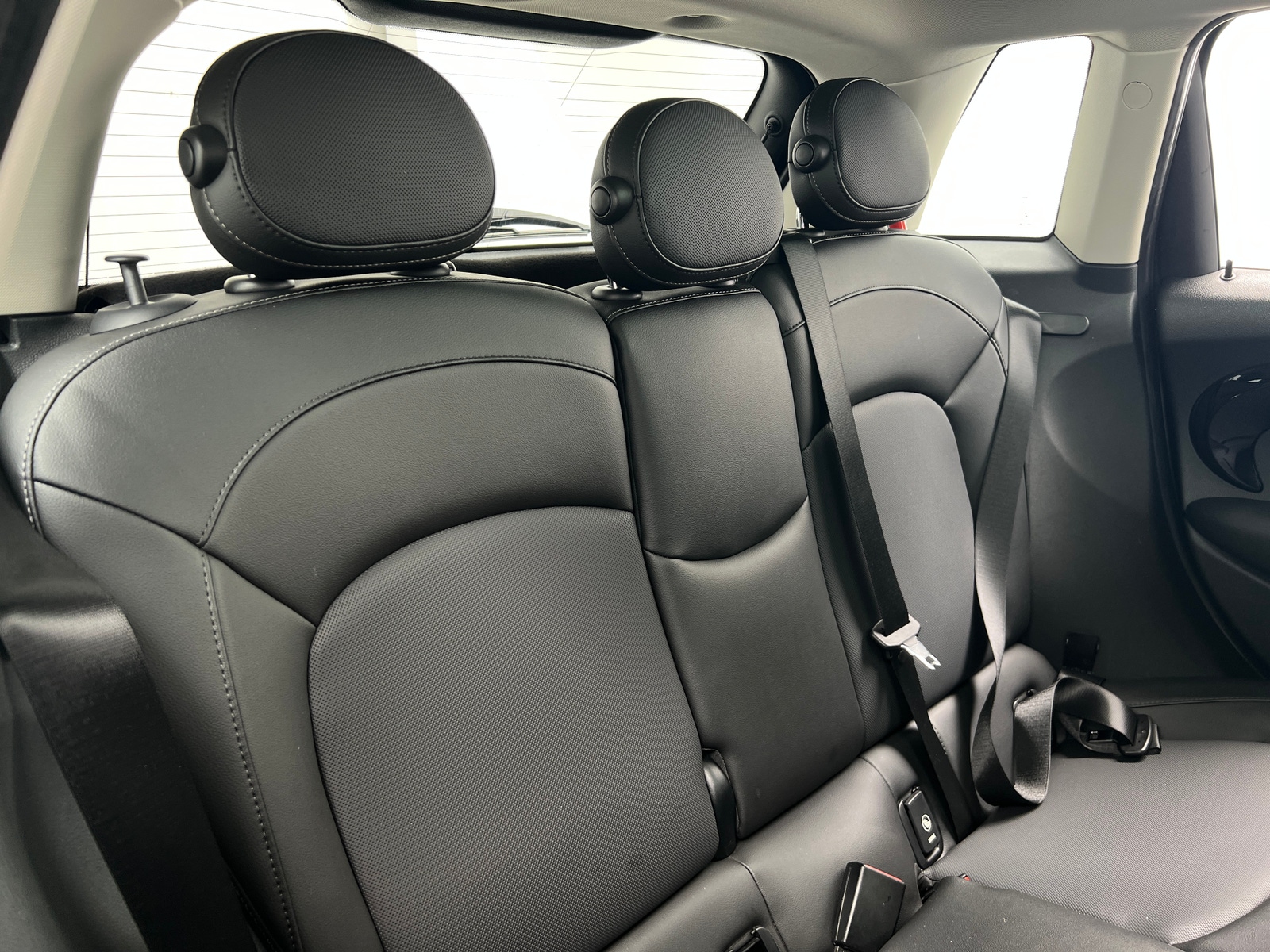 Thumbnail: 2019 MINI Cooper Hardtop - 5