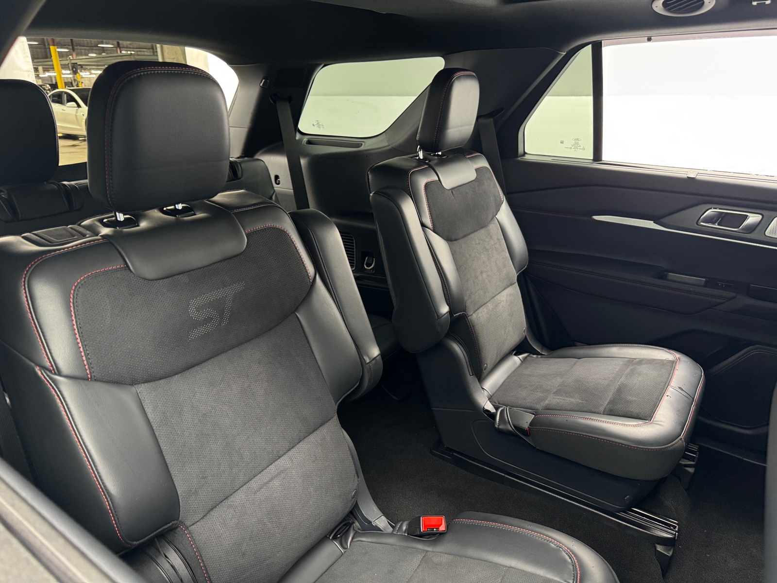 Thumbnail: 2025 Ford Explorer - 5