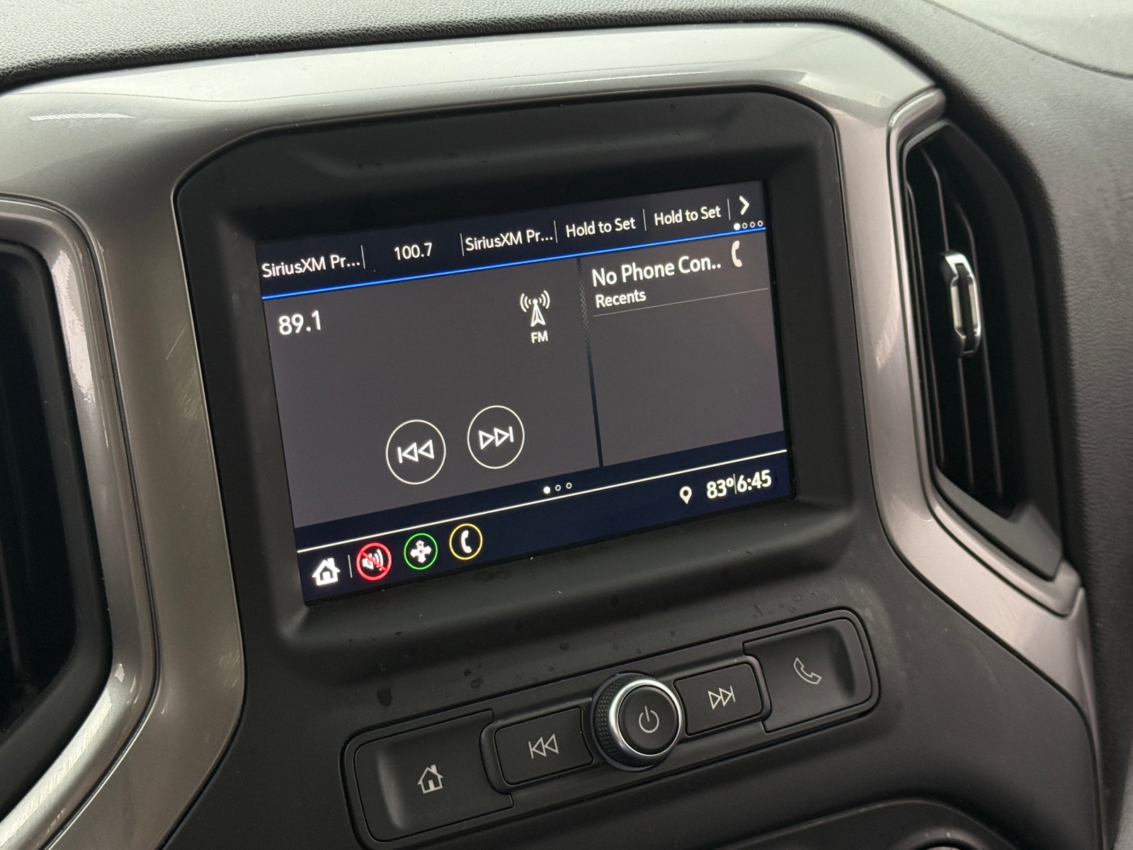 Thumbnail: 2021 Chevrolet Silverado 1500 - 4
