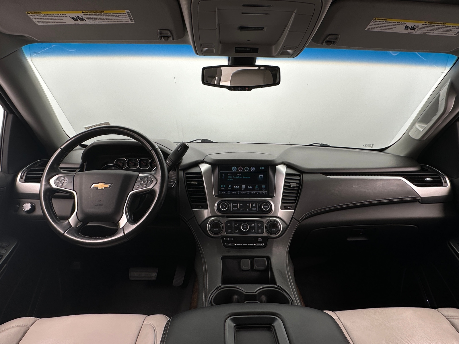 Thumbnail: 2019 Chevrolet Tahoe - 3