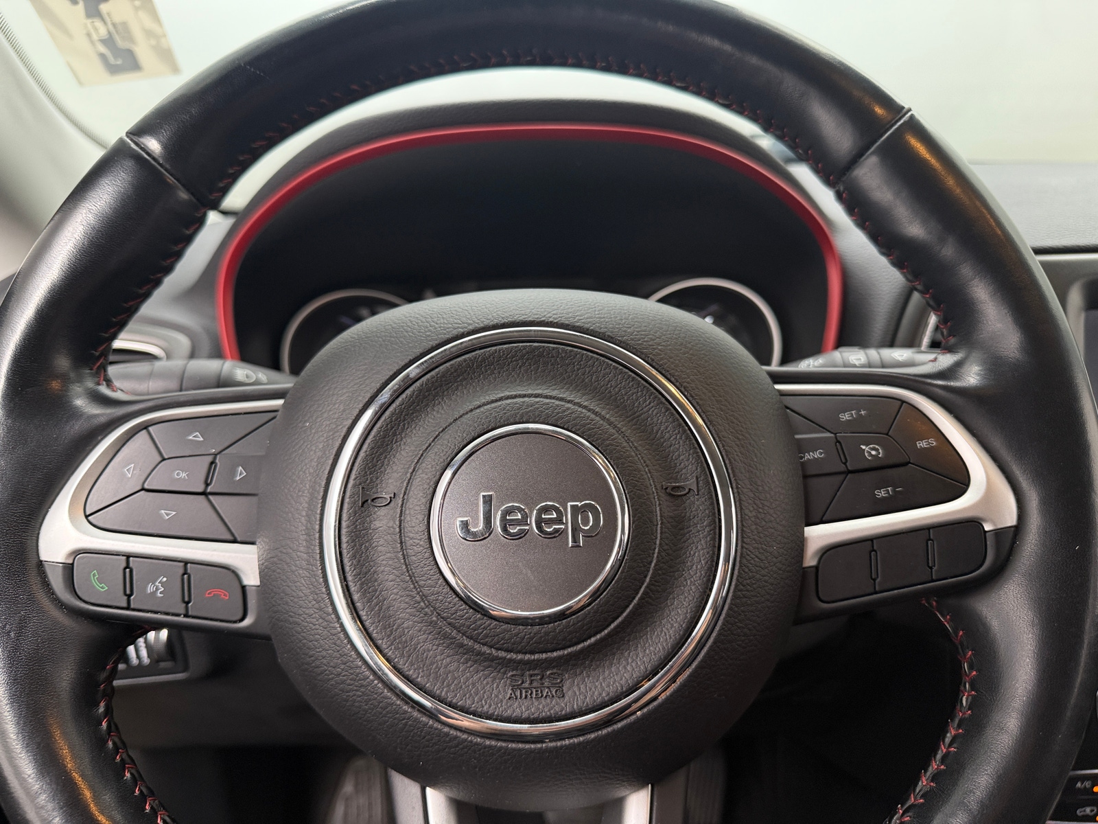 Thumbnail: 2020 Jeep Compass - 4