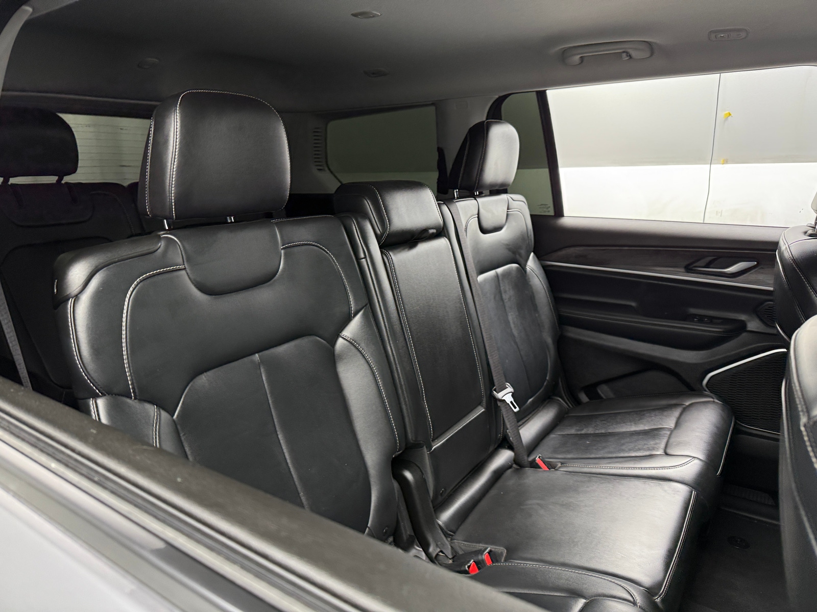 Thumbnail: 2022 Jeep Grand Cherokee L - 5