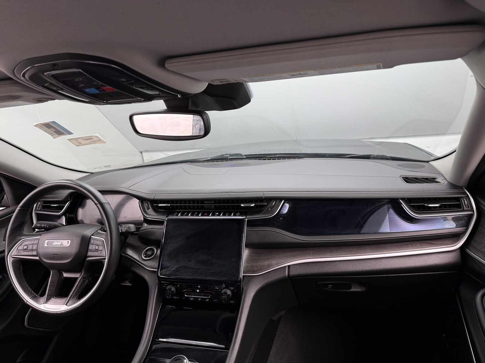 Thumbnail: 2022 Jeep Grand Cherokee L - 2