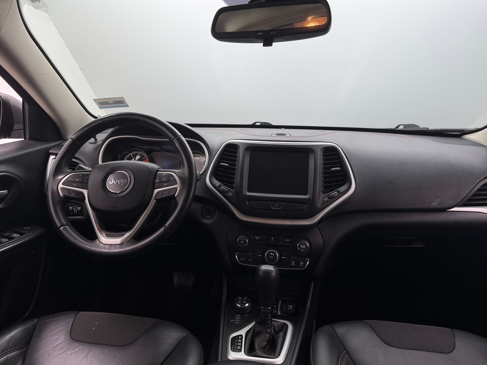 Thumbnail: 2017 Jeep Cherokee - 3